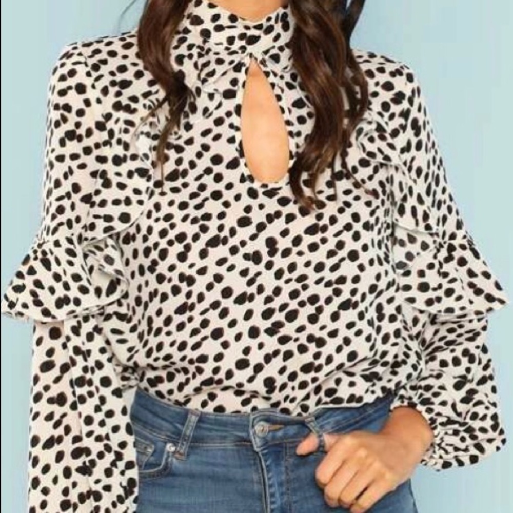 Leopard/animal print keyhole blouse